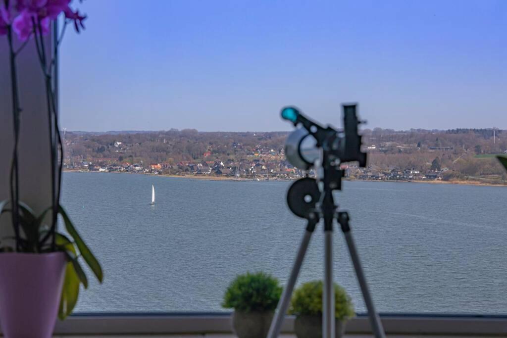 Traumblick! Mitten Im Wasser U. Doch Ganz Oben:) Schleswig Eksteriør bilde